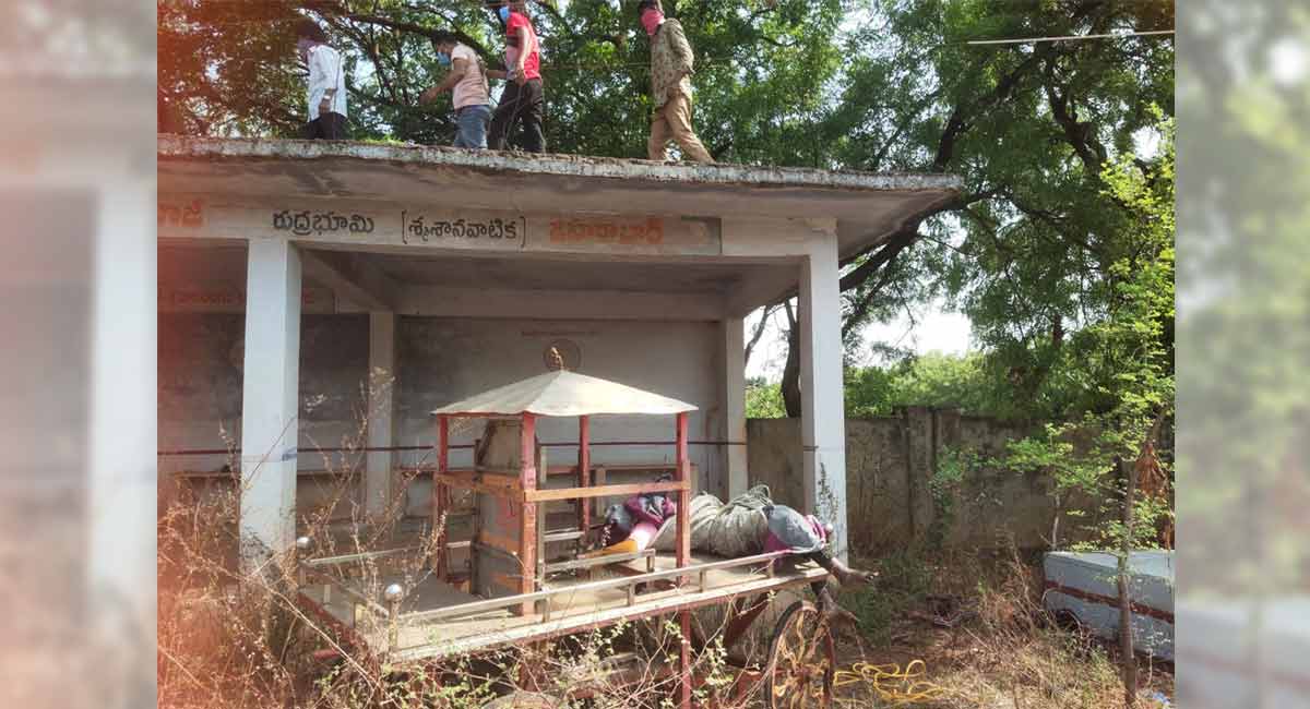 Sangareddy: Two boys electrocuted in Zaheerabad