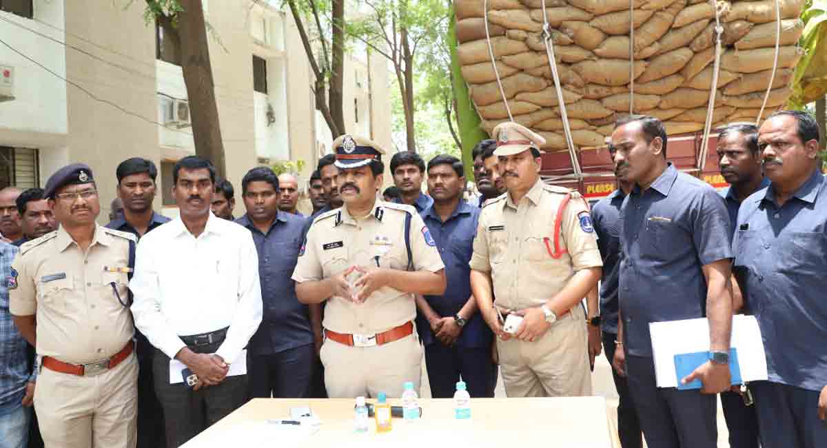 Hyderabad: Interstate ganja smuggling gang busted, 800 kg ganja seized