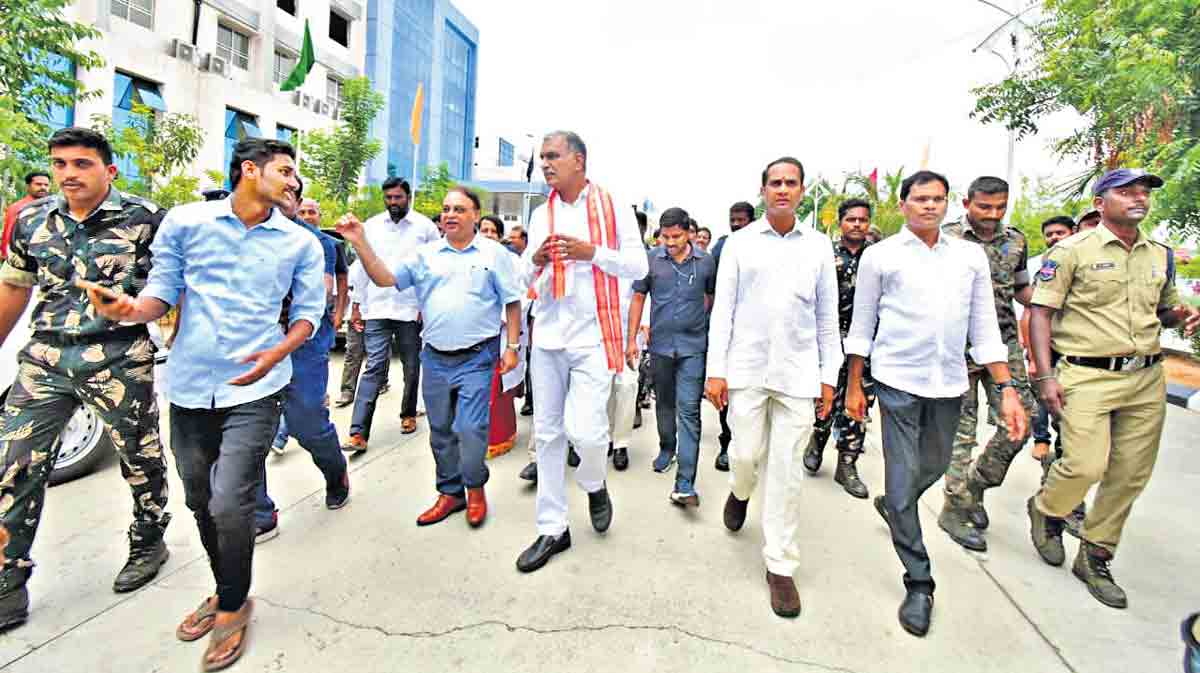 Dialysis centre in Bhongir Govt hospital in a month: Harish Rao