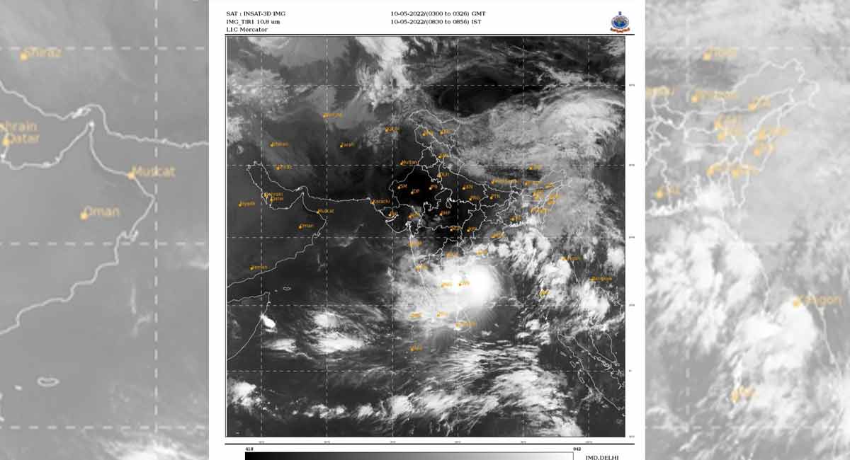 Severe Cyclonic Storm Asani brings rain along Andhra coast