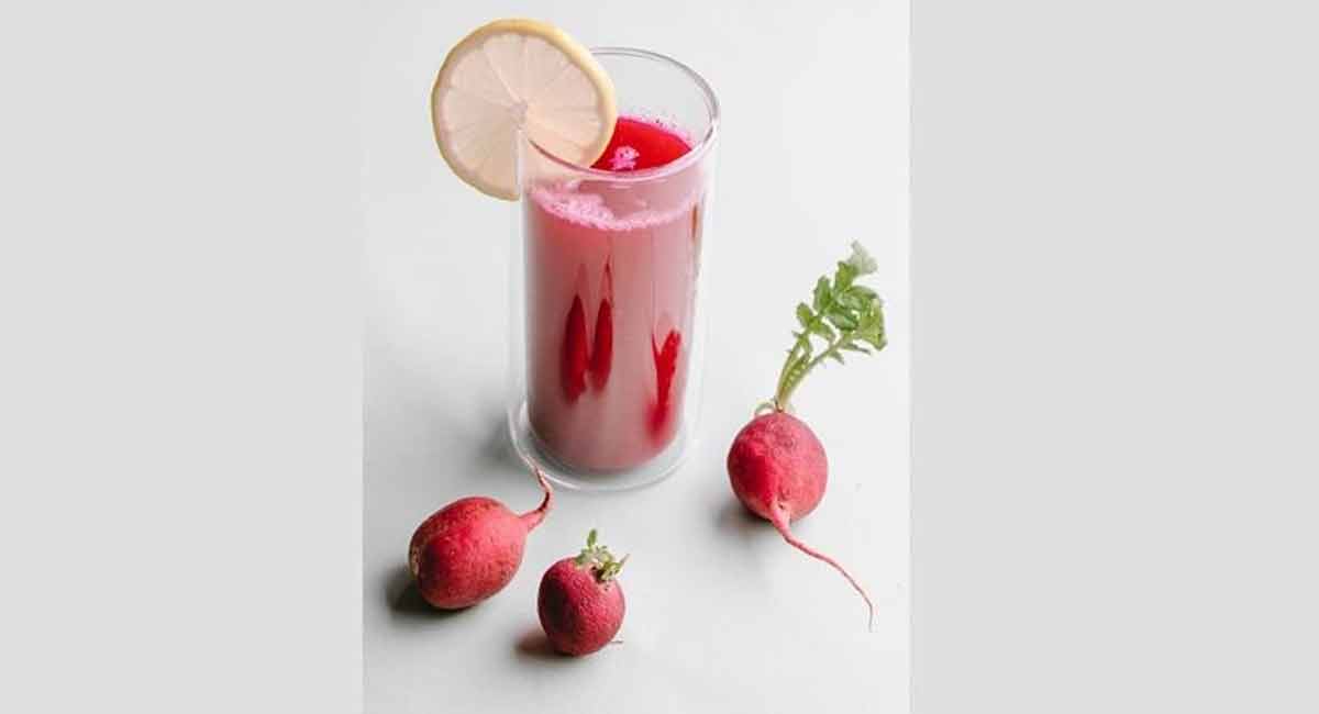 Checkout these 8 Hydrating Drinks