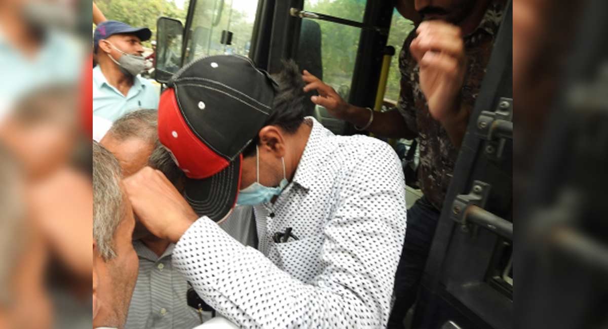 Alt News co-founder Mohammed Zubair moves Delhi HC against police remand