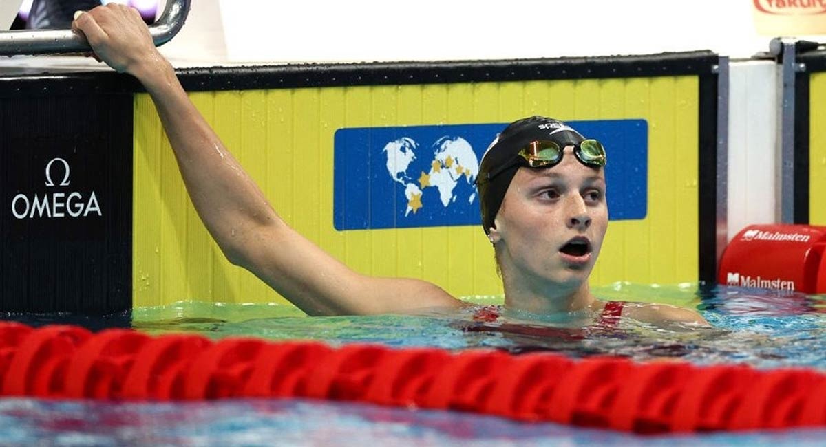 Canada’s McIntosh breaks world junior record; U.S. bag women’s 4x200m relay