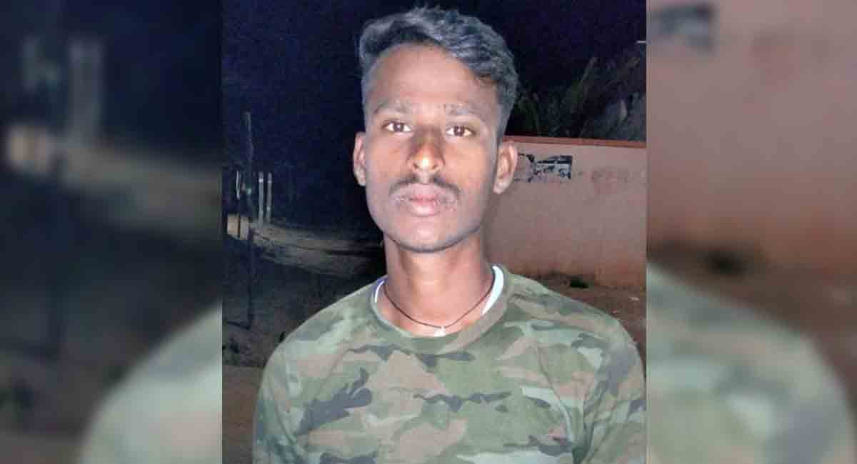 Agnipath protests: Narsampet MLA calls for bandh to protest over killing of Rakesh