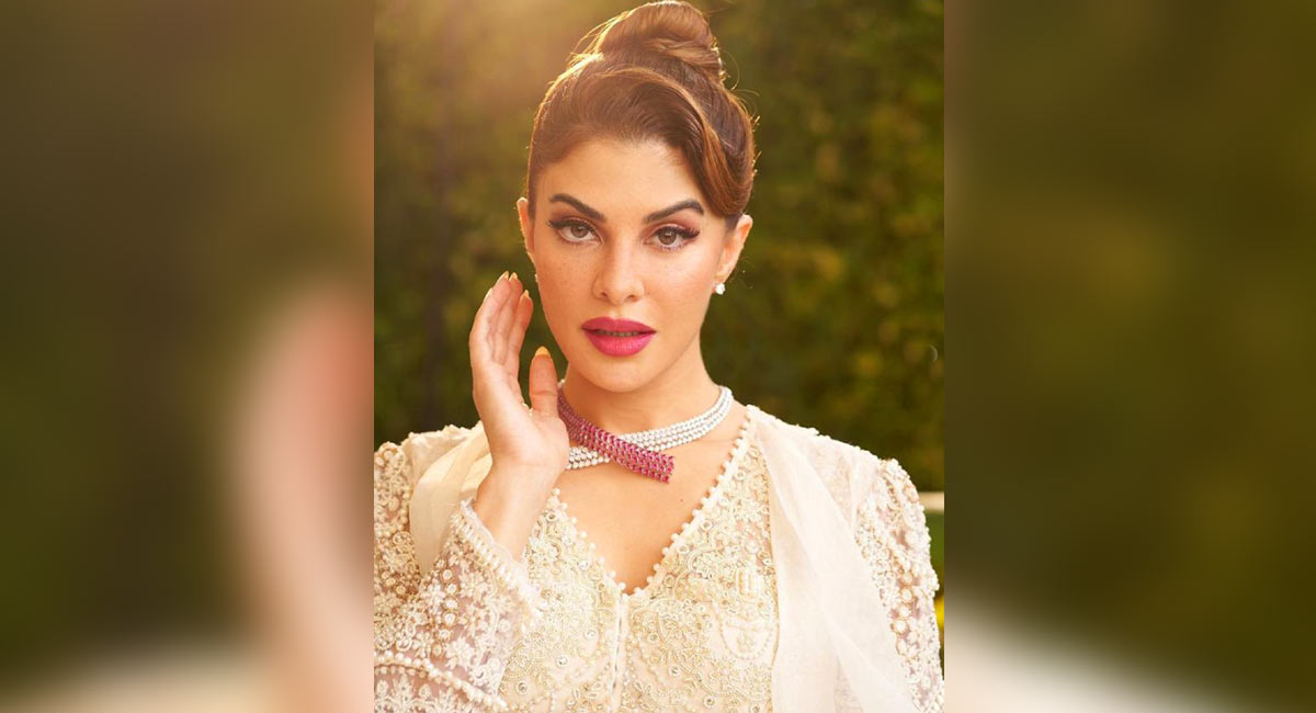 ED questions Jacqueline Fernandez in conman Chandrashekhar case