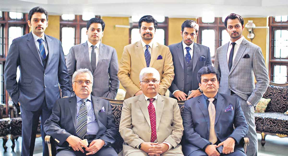 Exquisite jewellery pieces at The House of MBj’s ‘Taraash’