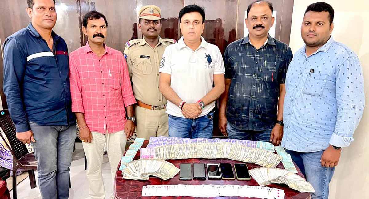 Five held for gambling, Rs 1.51 lakh seized in Hanamkonda