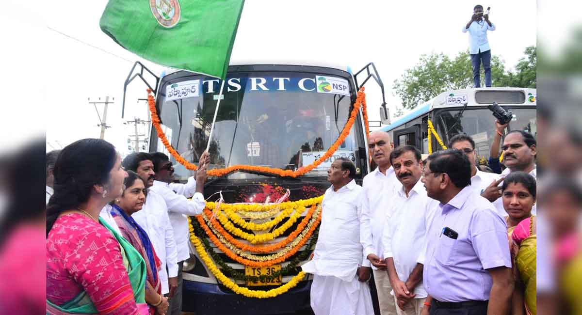 Telangana government strengthening RTC, says Harish Rao