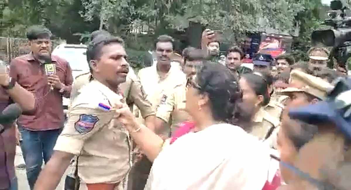 Watch: Renuka Chowdhury grabs cop by collar to register protest against ED