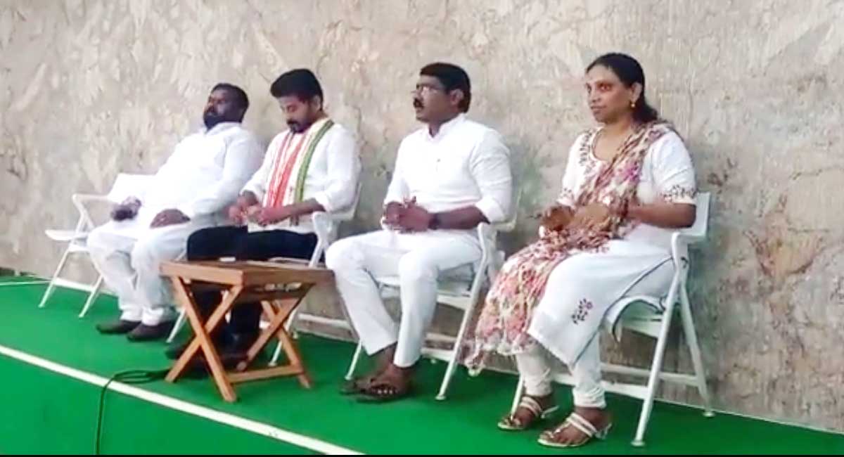 P Janardan Reddy’s daughter Vijaya Reddy joins Congress