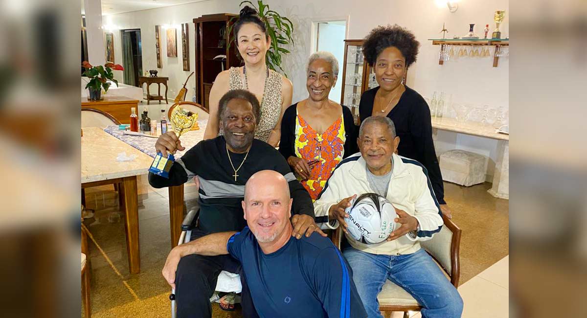 Pele grateful for ‘every small victory’ as he fights against cancer