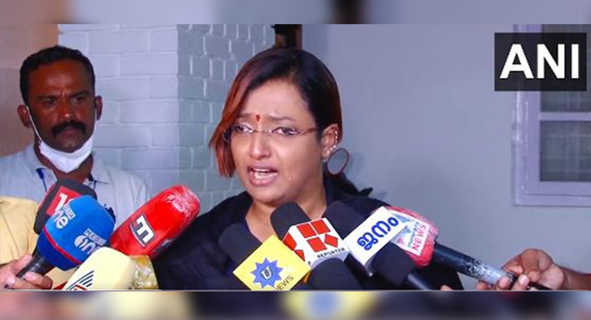 ‘Please kill me, end this story now..’: Gold smuggling case accused Swapna Suresh