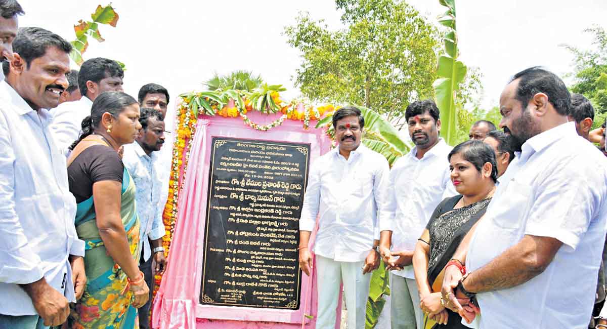 Special focus on Chennur constituency: Prashanth Reddy