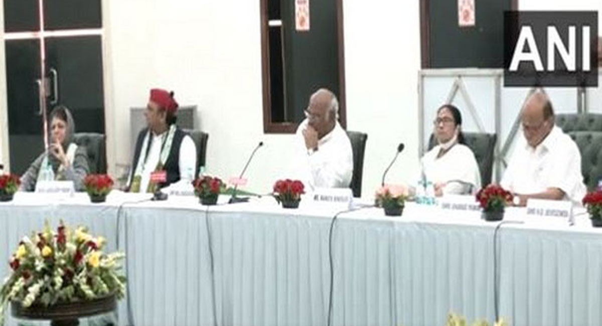 Presidential polls: Mamata mentions Farooq Abdullah, Gopalkrishna Gandhi