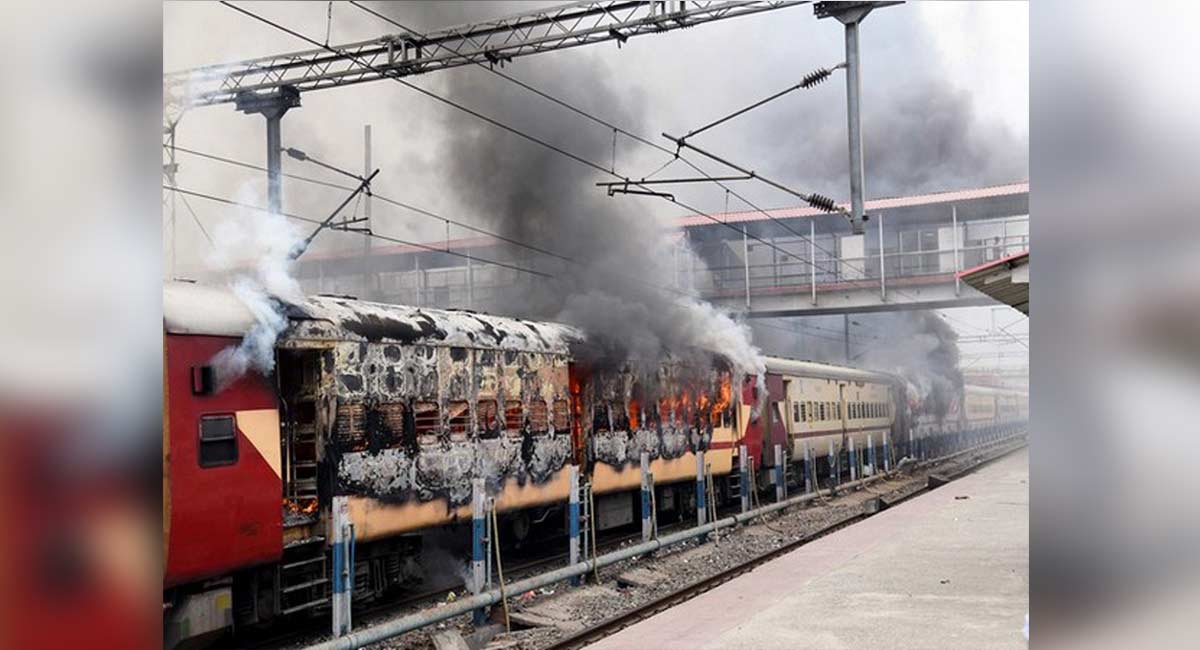 Security beefed up in several states amid Agnipath protests