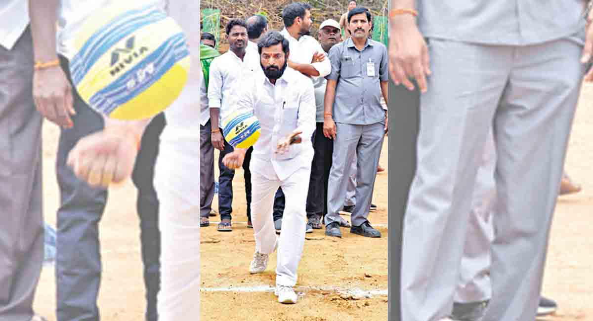 Sports complex in all villages: Srinvas Goud