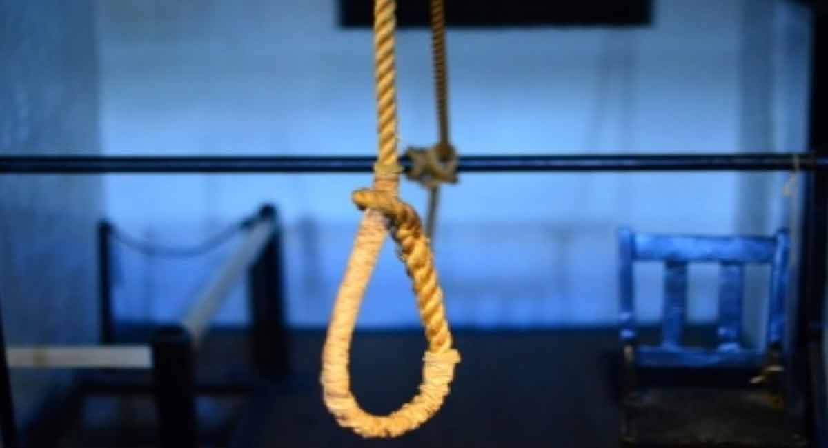 Double murders and suicides of a family shock Mumbai