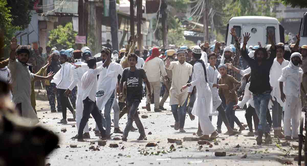 Protests in Uttar Pradesh cities over Prophet remark, stone-pelting in Prayagraj