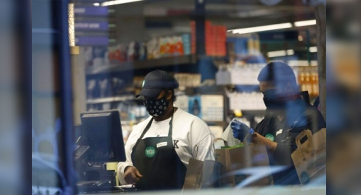 Unemployment rate reaches new record low in Canada