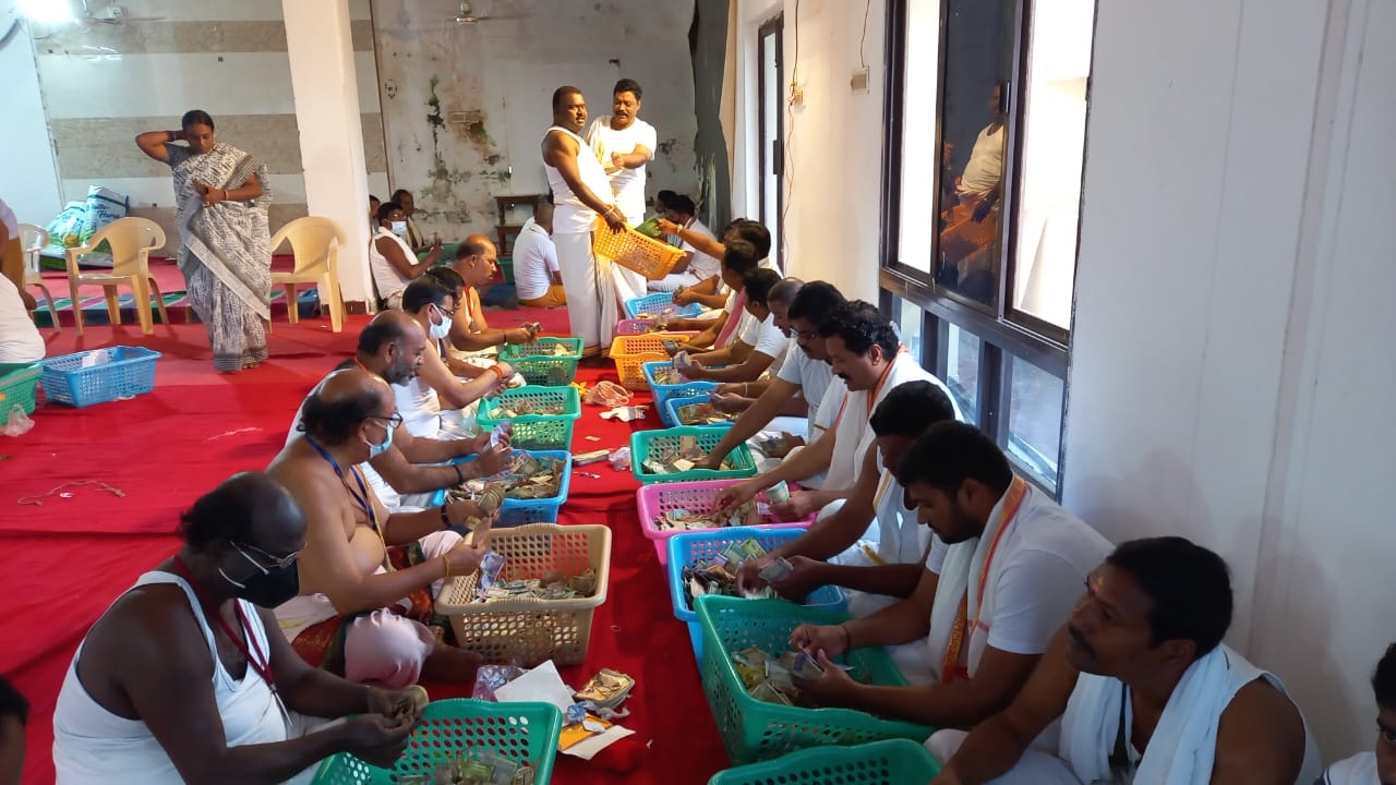 Yadadri hundi nets Rs 68.55 lakhs for seven days