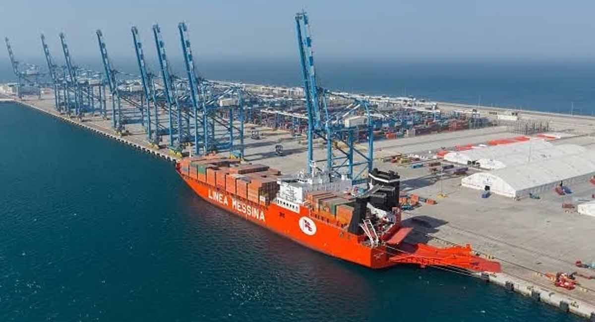 IMF asks Pak govt to reopen CPEC deals