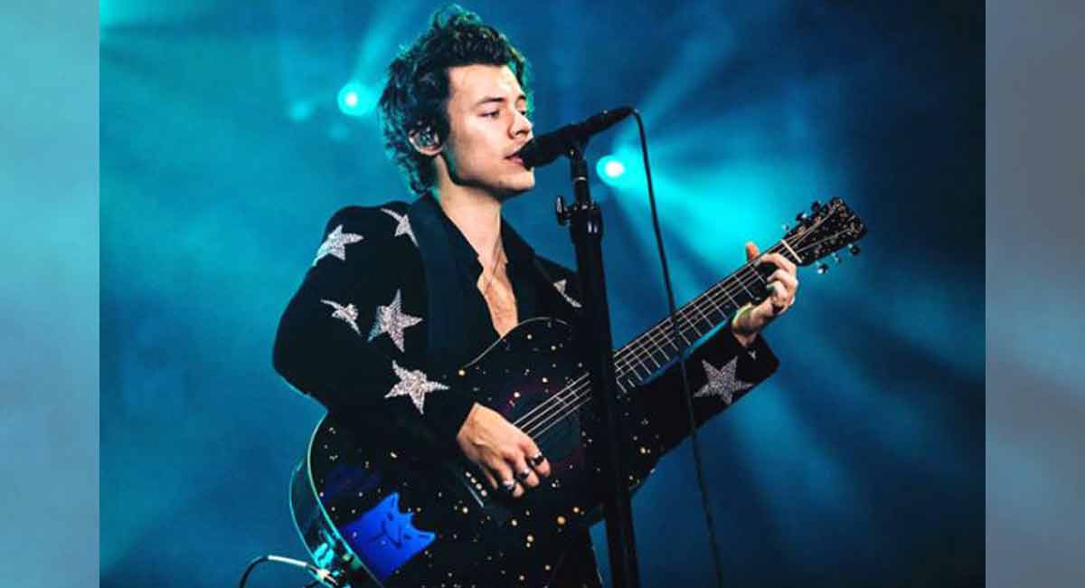 Harry Styles sets record; tops Billboard for 9th week in a row