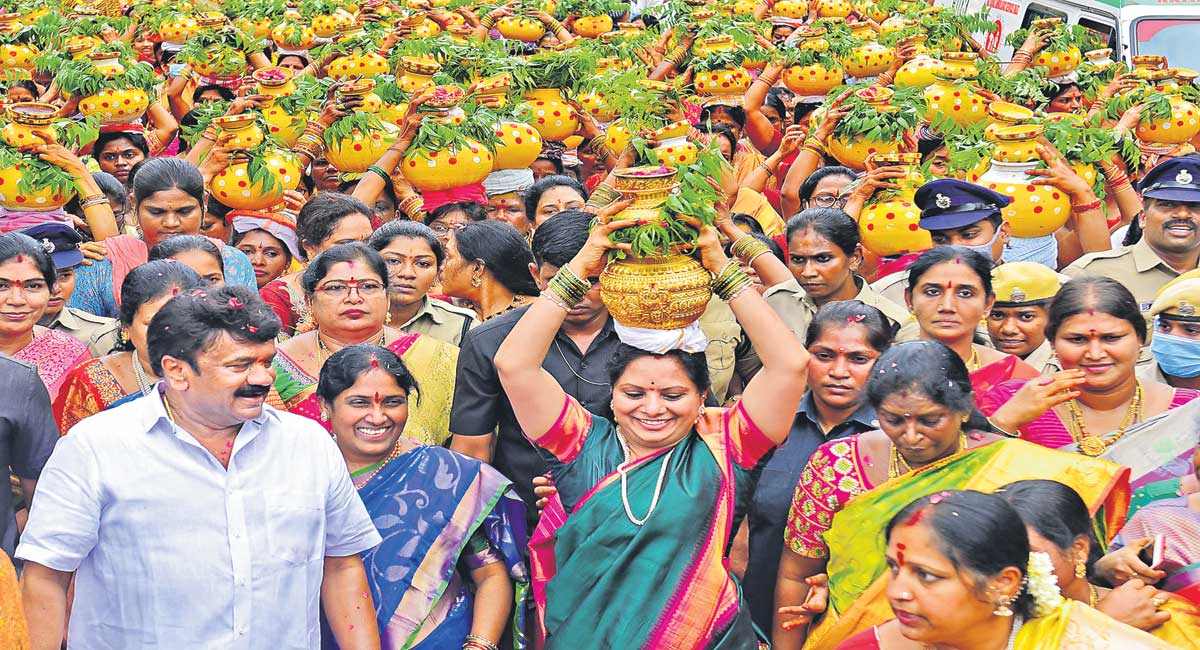 Fervour of Bonalu fiesta grips Hyderabad