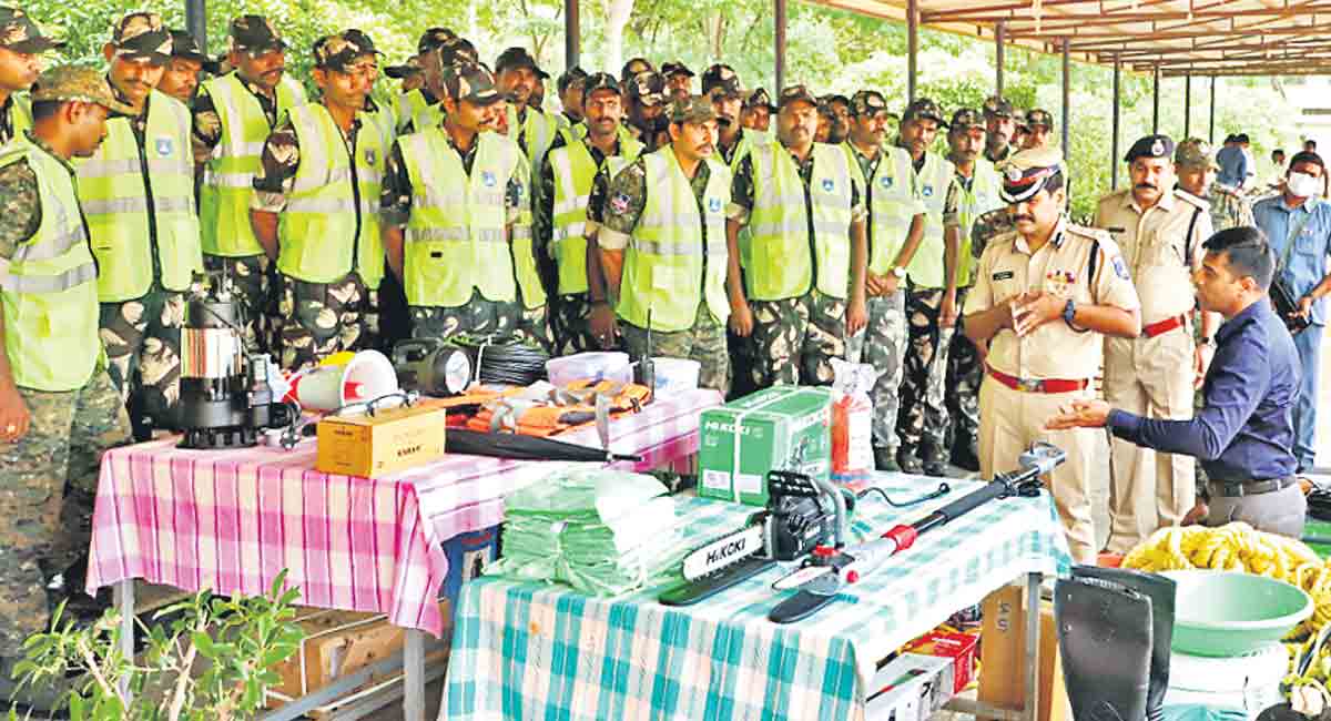 Cyberabad CP launches CDRF teams for rescue operations