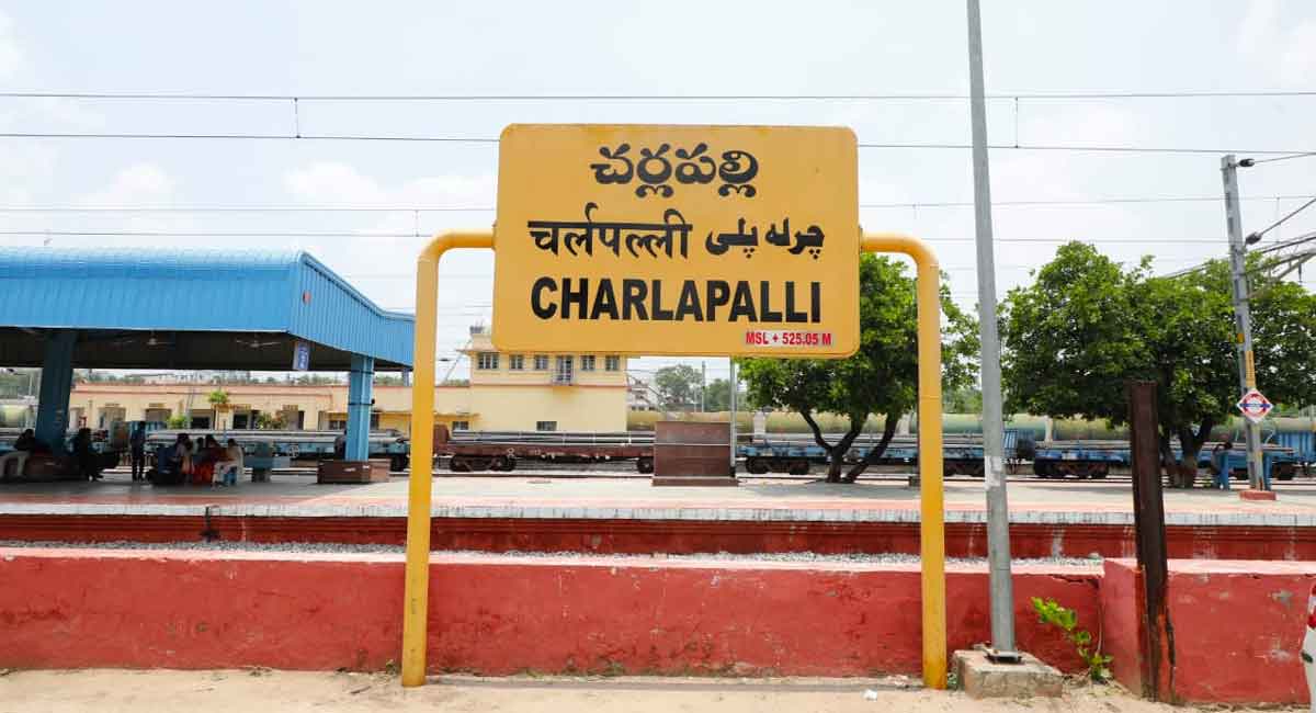 SCR GM inspects Charlapalli Satellite terminal-Telangana Today