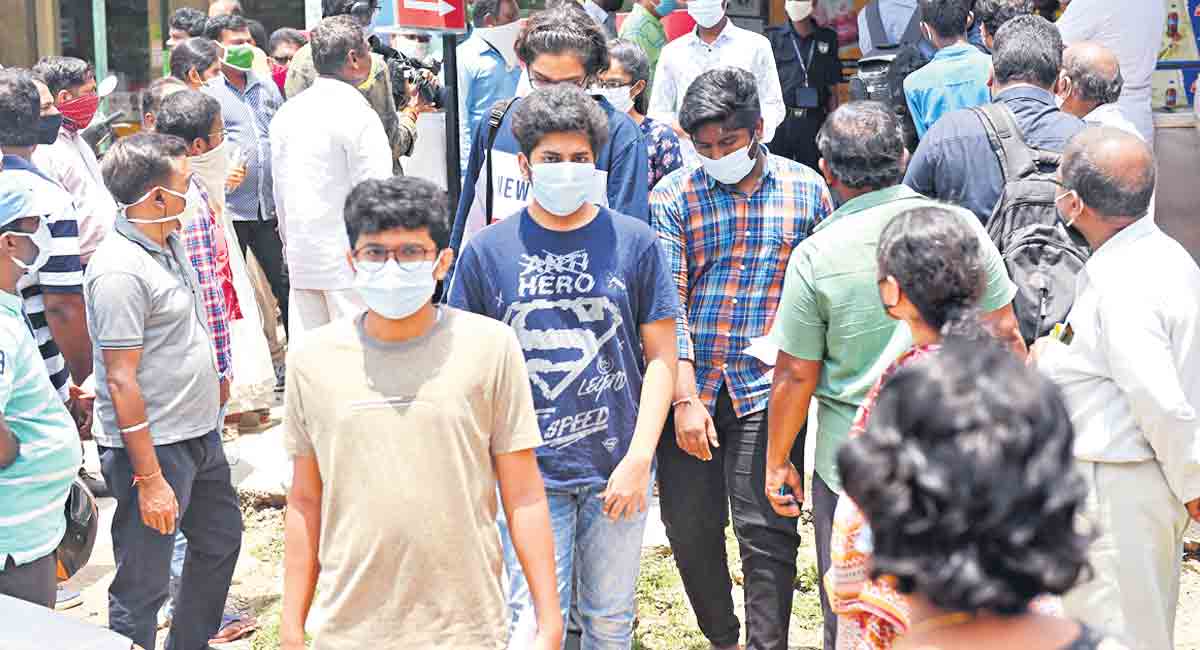 Four from Telangana secure 100 NTA score in JEE Main 2022