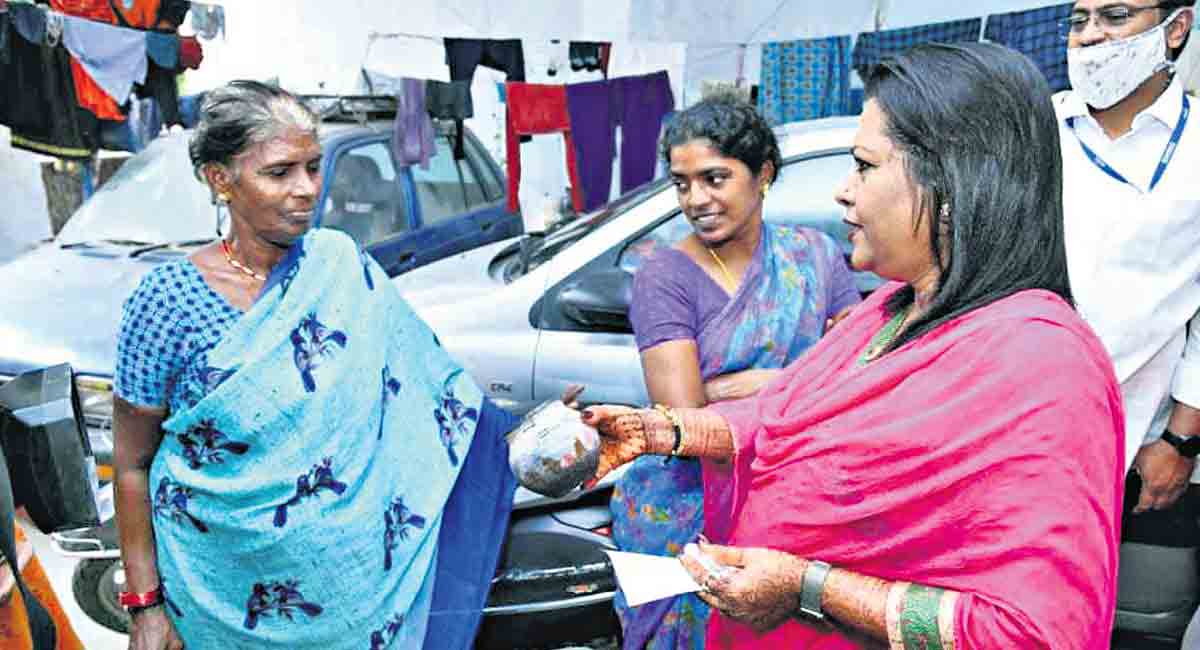 GHMC Mayor launches special drive to curb mosquito menace