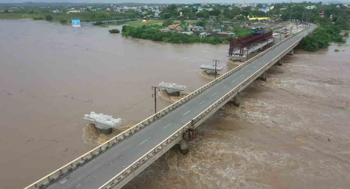 Godavari receding at Bhadrachalam, still above danger level