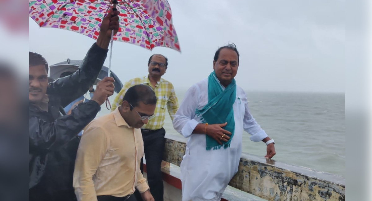 Minister Indrakaran Reddy reviews flood situation in Nirmal