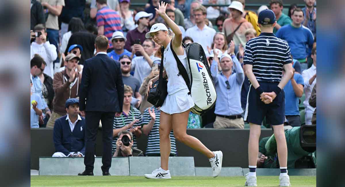 Wimbledon 2022: Swiatek’s 37-match win streak ends in 3rd round