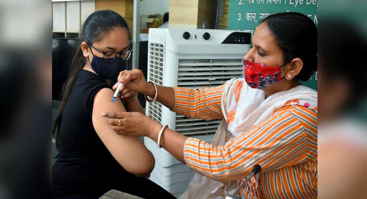 India crosses milestone of 2 billion COVID-19 vaccinations