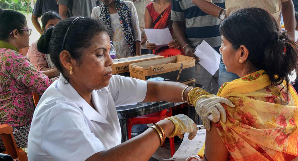 India records 20,557 new COVID-19 infections, 40 fatalities