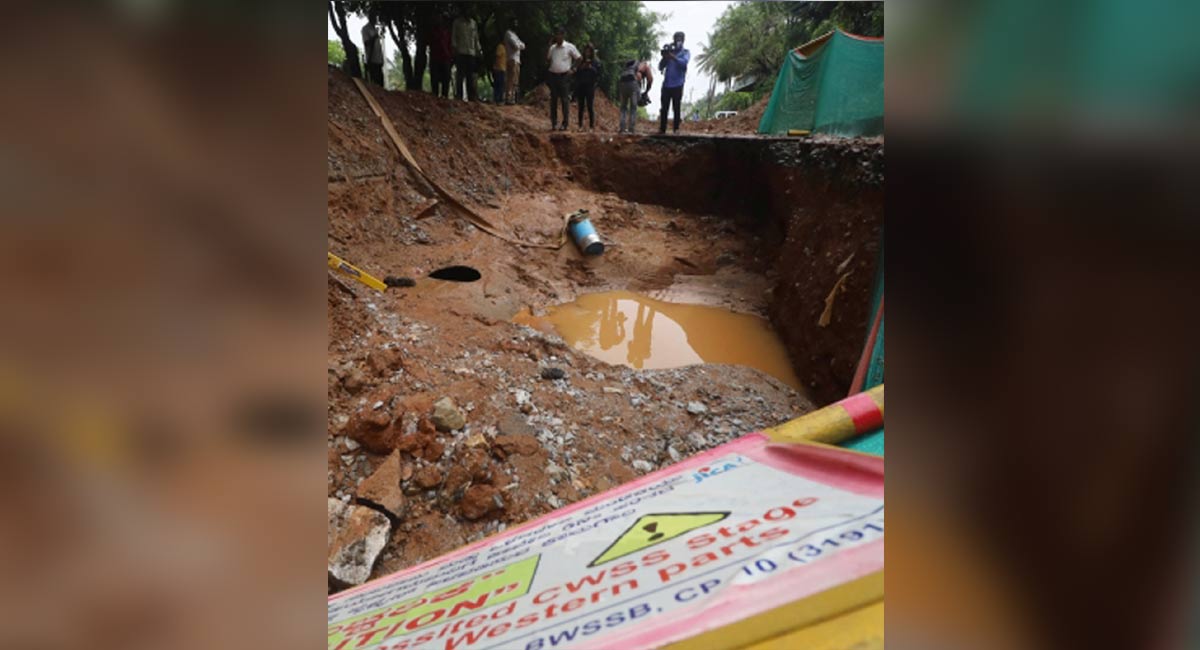 Karnataka rain fury: Landslip kills 3, schoolgirl untraced