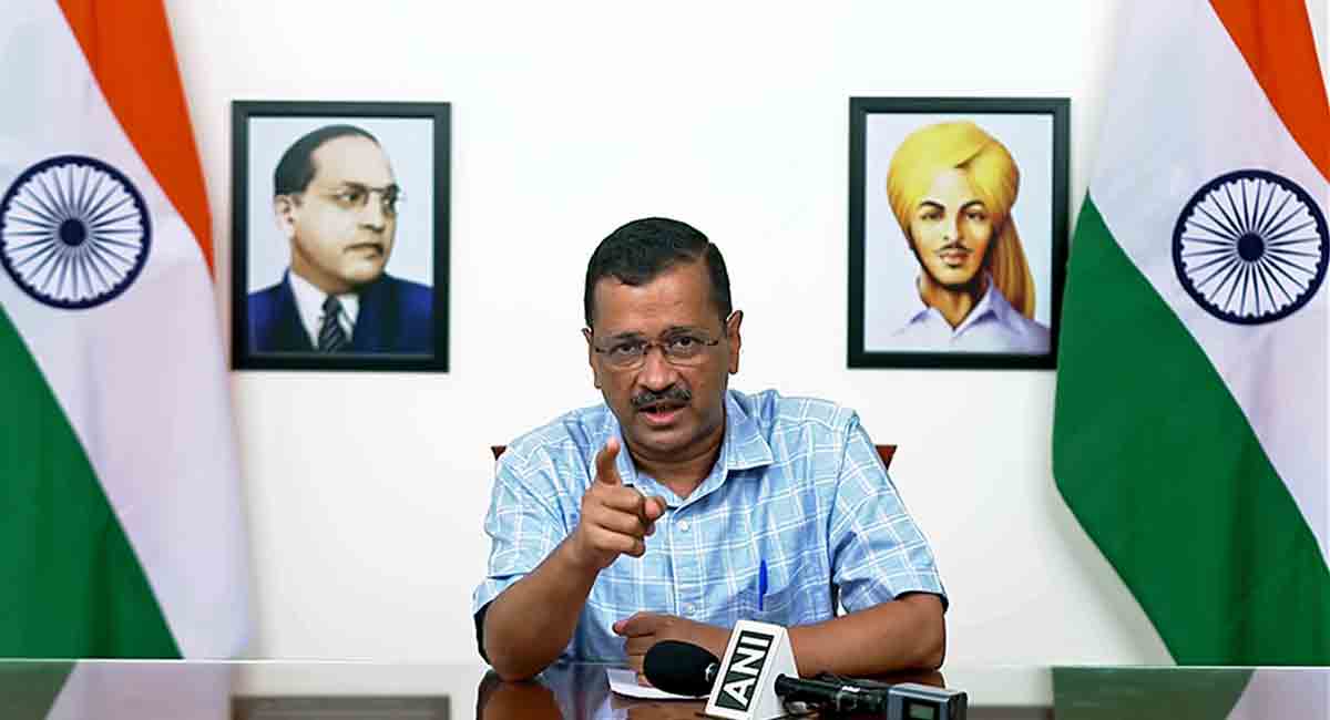 Waiving of friends’ loans worth thousands of crores is “free ki revadi”: Kejriwal