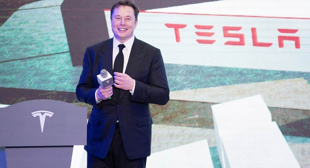 Musk again pokes fun at Twitter with ‘poop’ emoji amid court battle