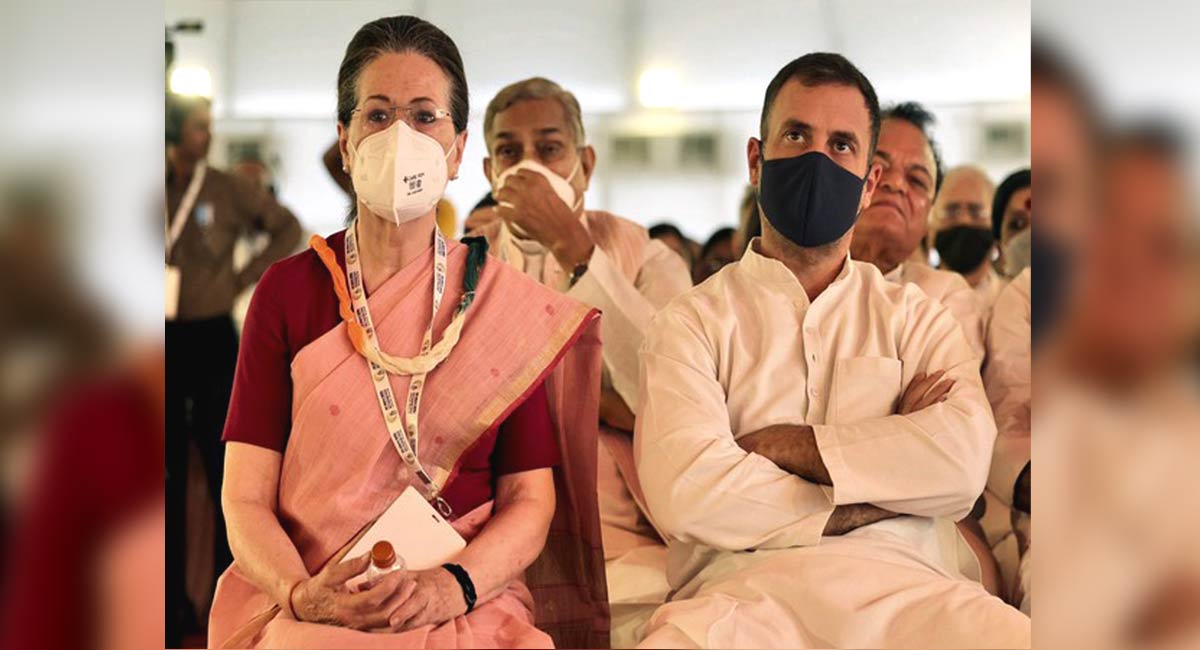 No race for CM face, Congress to go for Karnataka polls with collective leadership