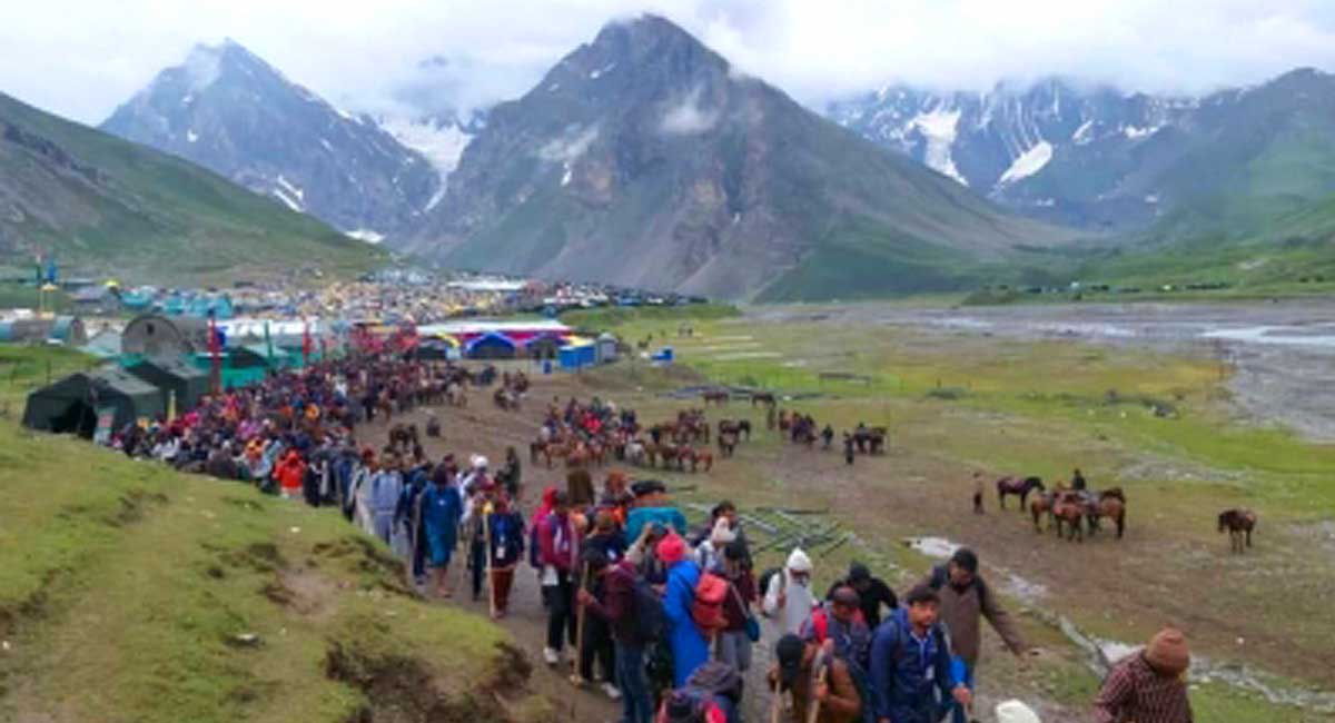 Over 2 lakh pilgrims perform Amarnath Yatra in 20 days