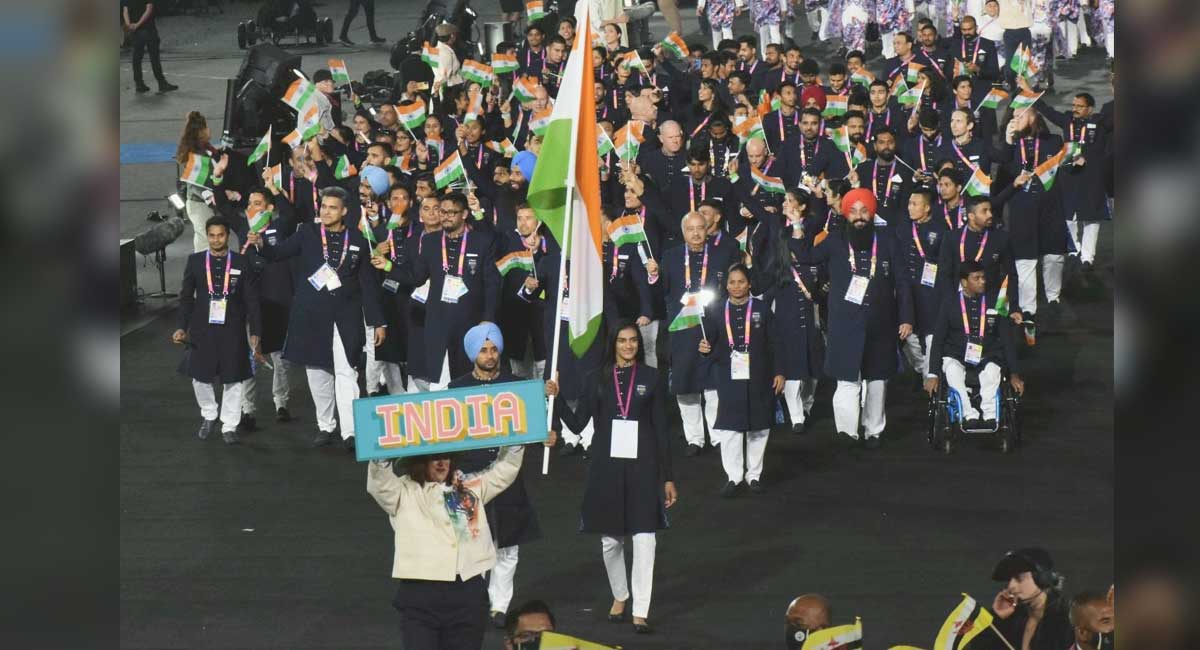 PV Sindhu, Manpreet Singh lead Indian contingent at Commonwealth Games opening ceremony
