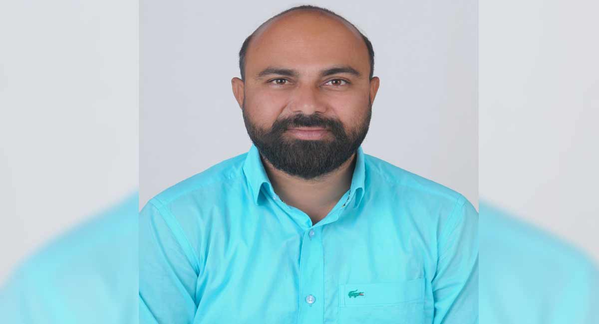 Warangal: Rajanna Gugulothu awarded PhD in Dept of HRM, KU