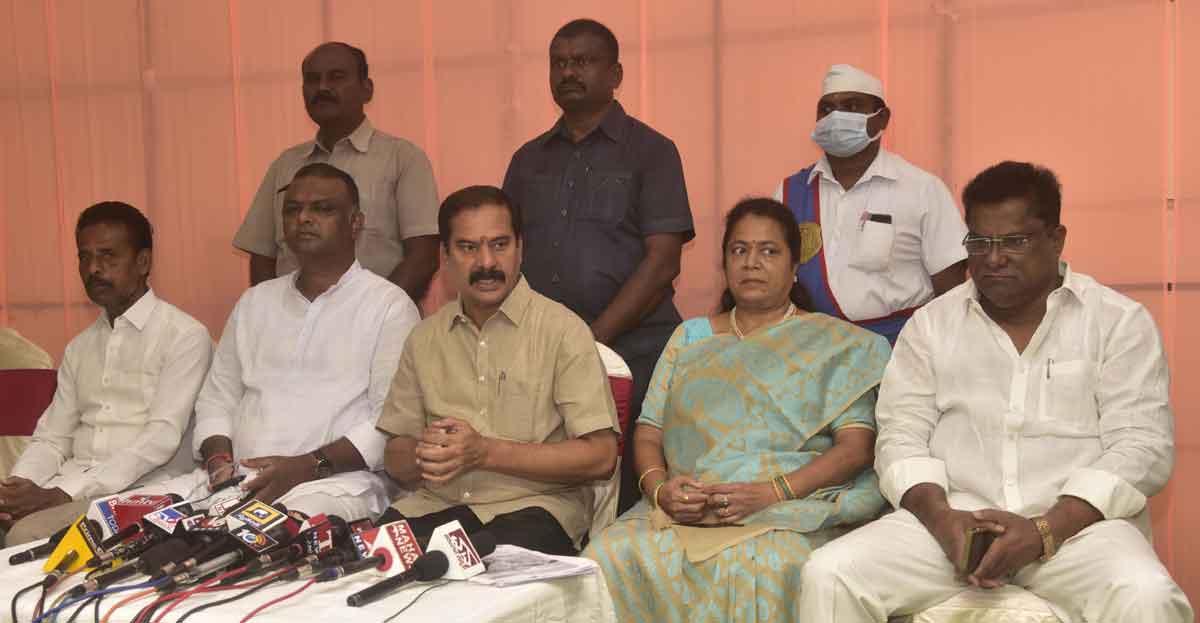 KTR to attend valedictory of Kakatiya festival on July 13 at Ramappa temple