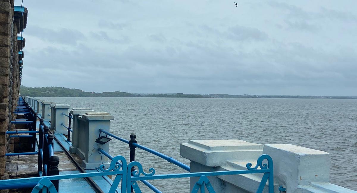 Hyderabad: Twin reservoirs Osman Sagar, Himayat Sagar almost full