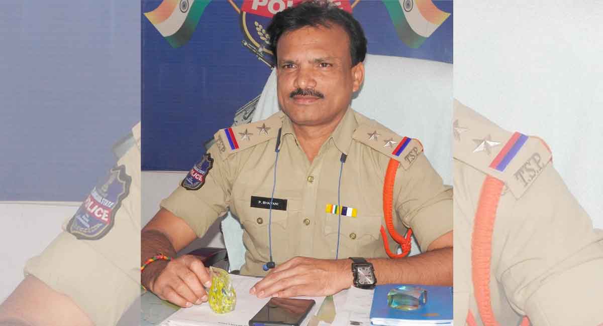 Sub-Inspector draws flak for sexually harassing a girl in Asifabad