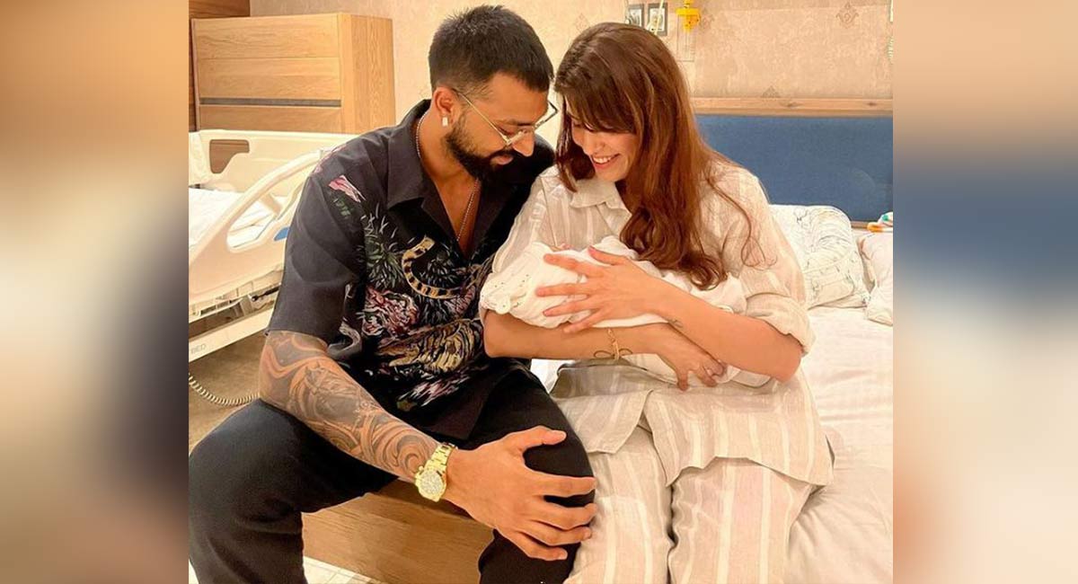 Sachin Tendulkar congratulates Krunal Pandya on becoming dad