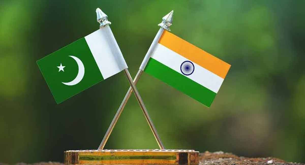 Pak says Indian passengers to be strictly monitored for Covid