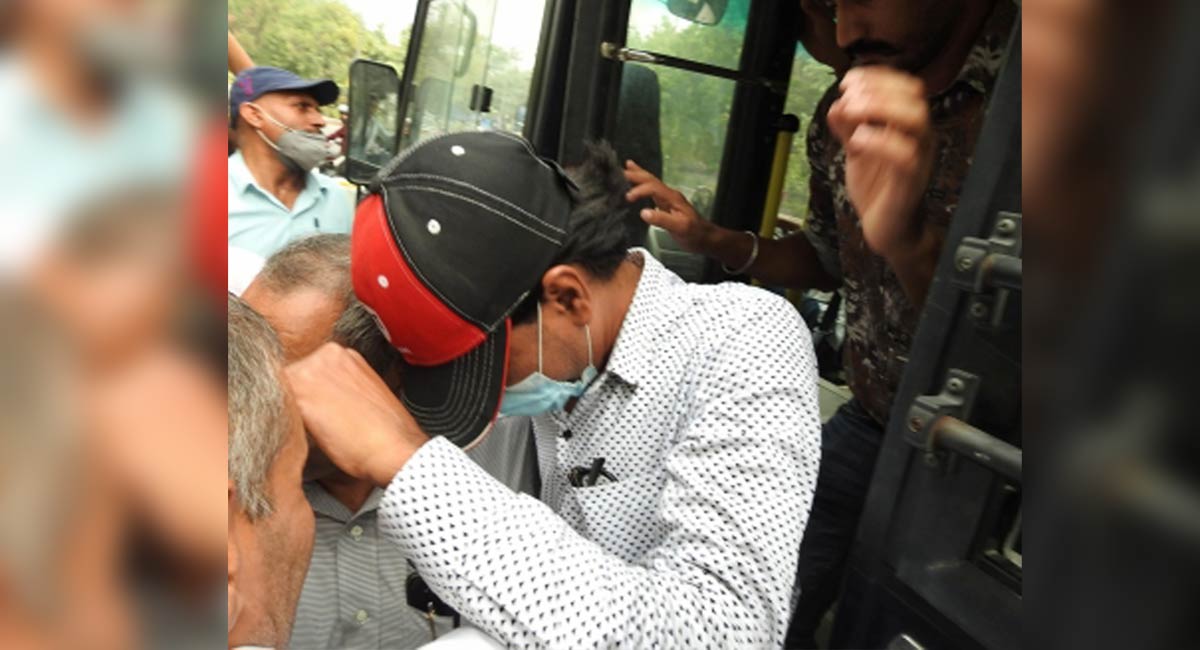 Uttar Pradesh court sends Zubair to 14-day judicial custody