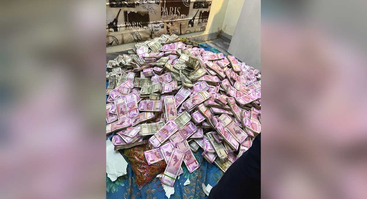 WBSSC scam: Rs 27.90 crore, 6 kg gold recovered from Arpita’s house